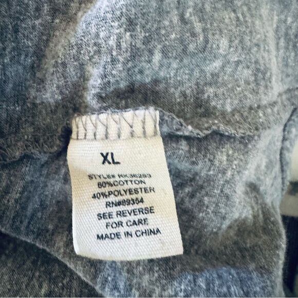 A&I Gray Hooded Top and Patterned Leggings Lounge Set Size Large/XL - Picture 9 of 9